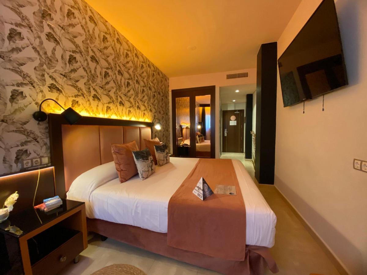 On Aleta Room Designed For Adults Almunecar Luaran gambar