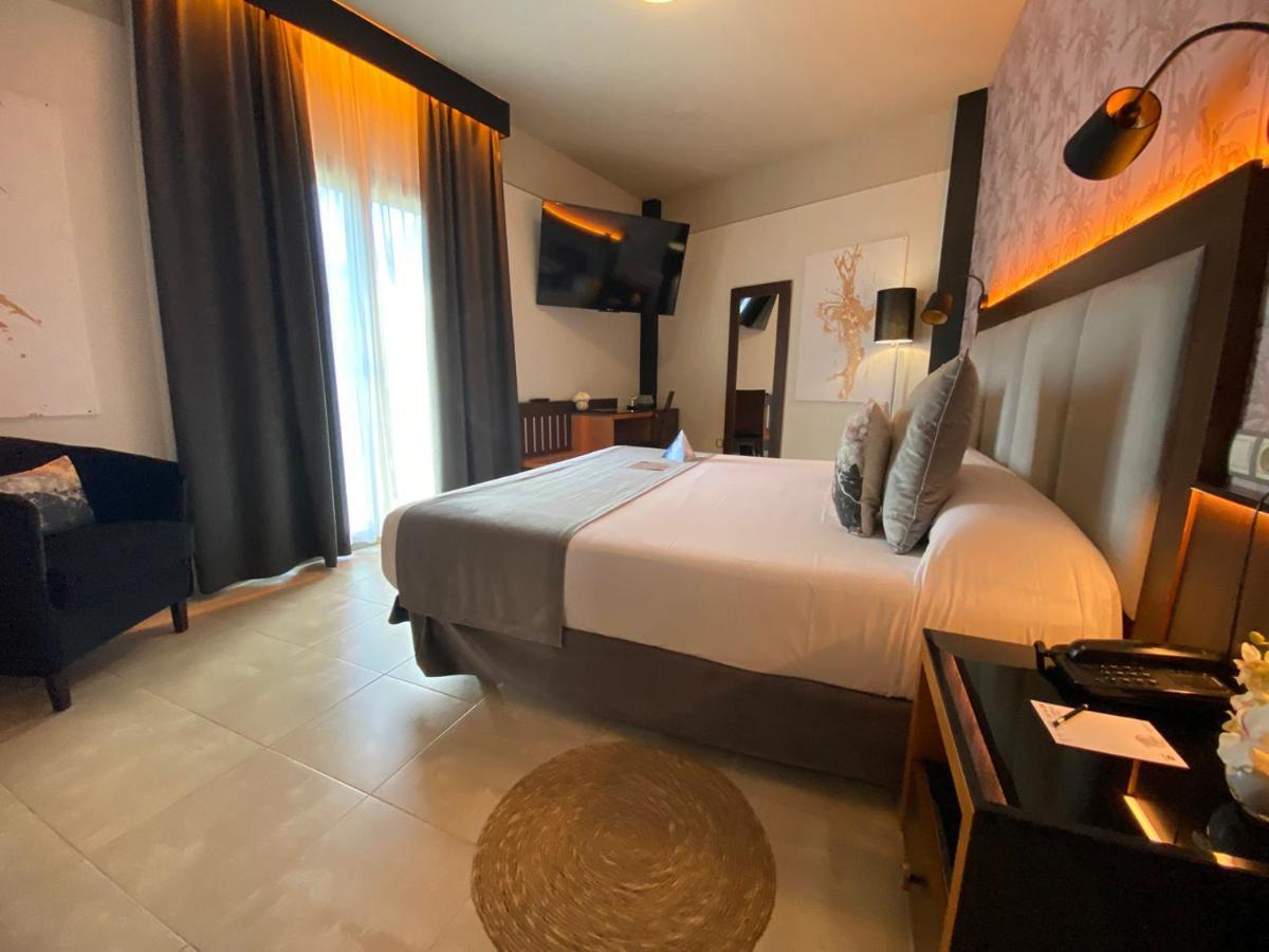 On Aleta Room Designed For Adults Almunecar Luaran gambar