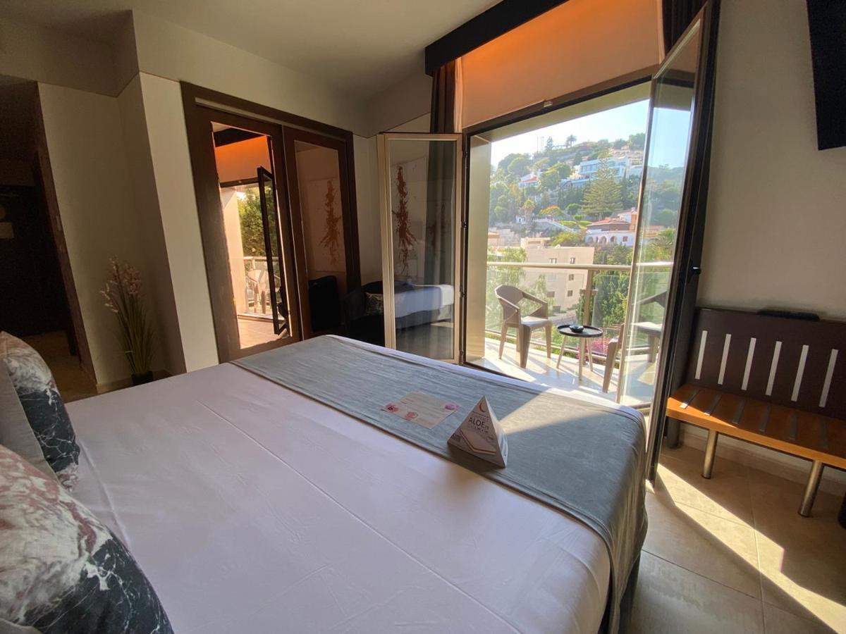 On Aleta Room Designed For Adults Almunecar Luaran gambar