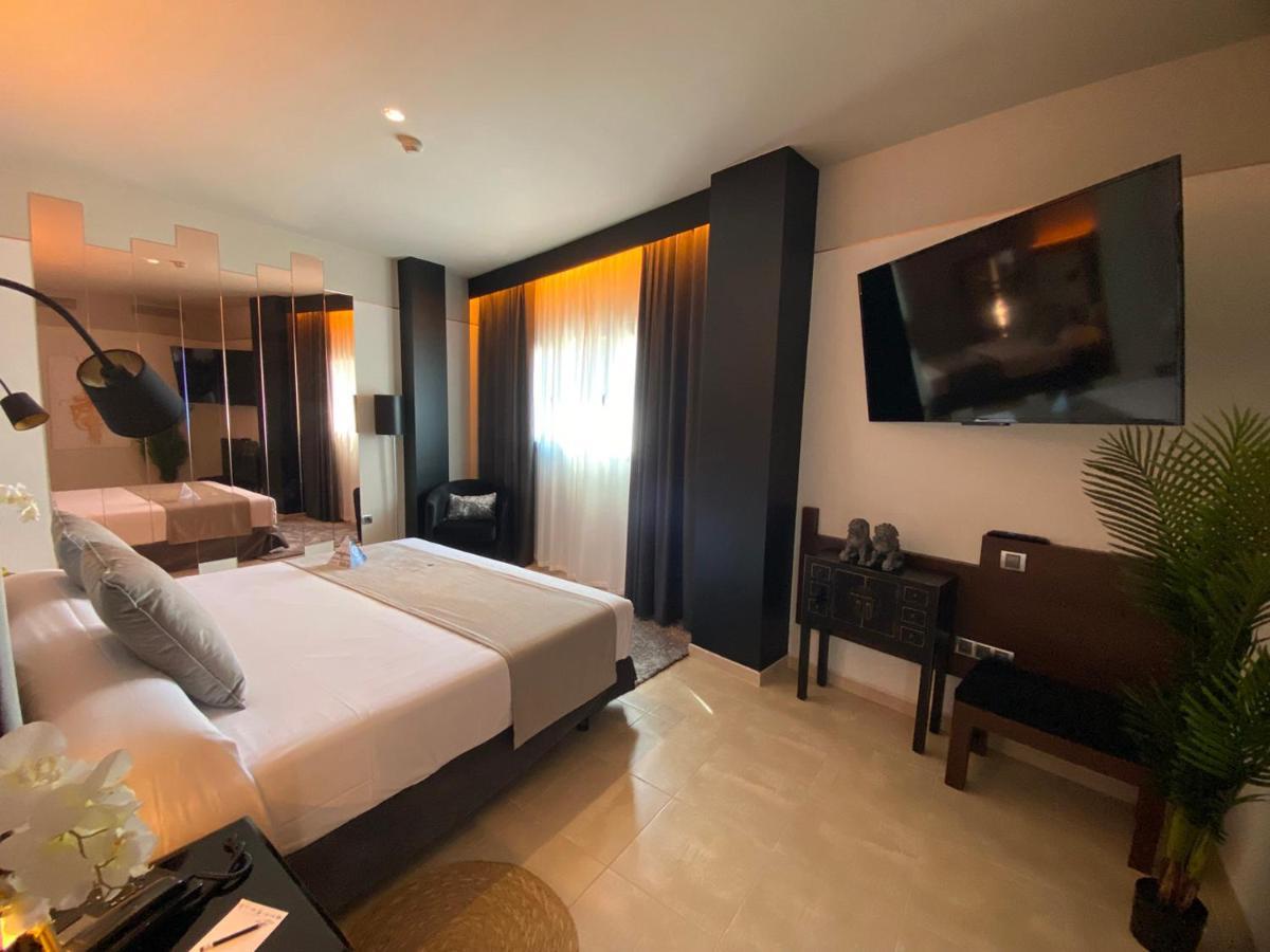 On Aleta Room Designed For Adults Almunecar Luaran gambar