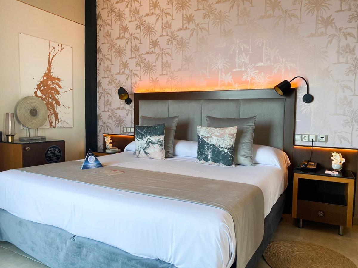 On Aleta Room Designed For Adults Almunecar Luaran gambar